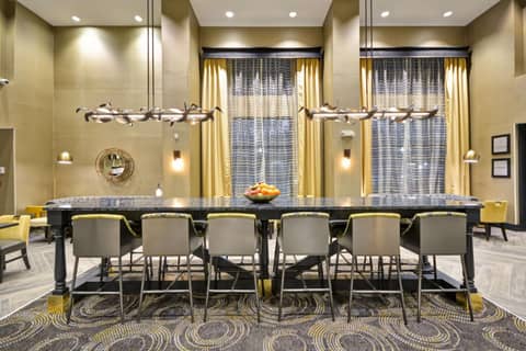 Hampton Inn & Suites Detroit/Warren — photo 5