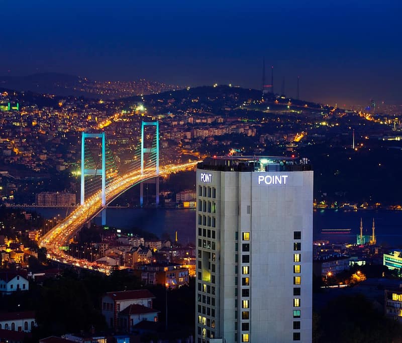 Point Hotel Barbaros — building