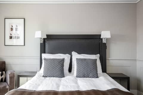 Home Hotel Tapto — hotel room