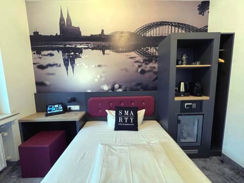 SMARTY Cologne Dom Hotel - Boardinghouse - KONTAKTLOSER SELF CHECK-IN — photo 4