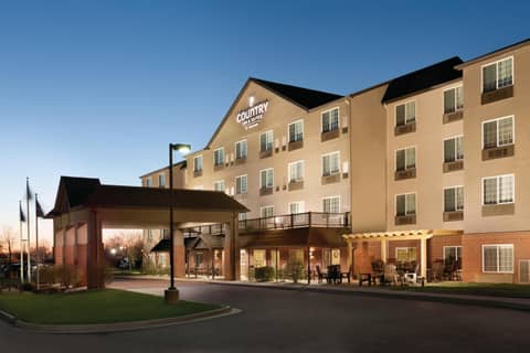 Country Inn & Suites by Radisson, Indianapolis Airport South, IN — photo 4