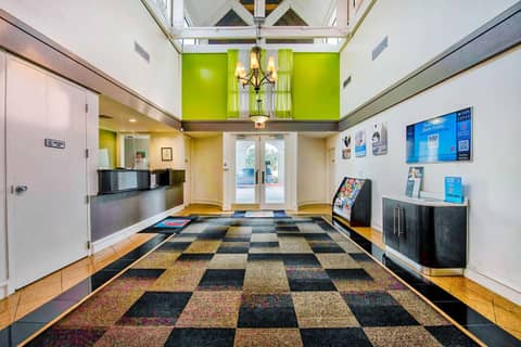 Studio 6-San Antonio, TX - Airport — photo 6