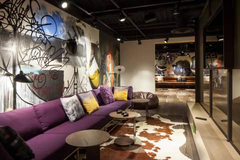 Kimpton Hotel Vintage Portland by IHG — lounge