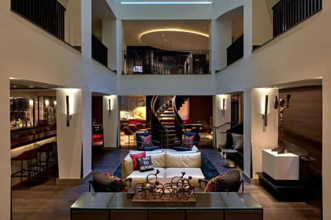 Kimpton Hotel Vintage Portland by IHG — recepcion & lobby