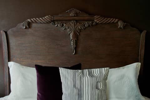 Kimpton Hotel Vintage Portland by IHG — bedroom