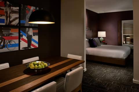 Kimpton Hotel Vintage Portland by IHG — hotel room
