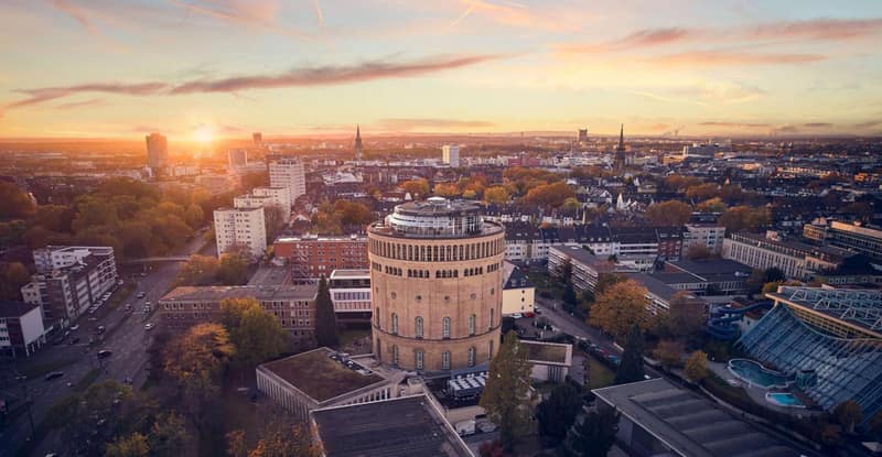 Wasserturm Hotel Cologne, Curio Collection by Hilton — building