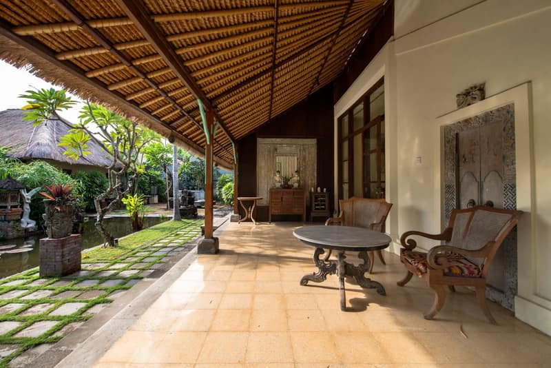 Bebek Cottages Sanur — balance & terrace