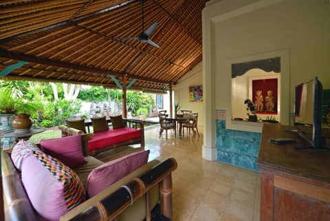 Bebek Cottages Sanur — lounge