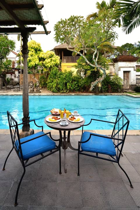 Bebek Cottages Sanur — dining