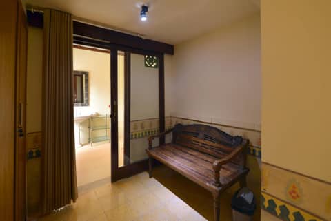 Bebek Cottages Sanur — hotel room