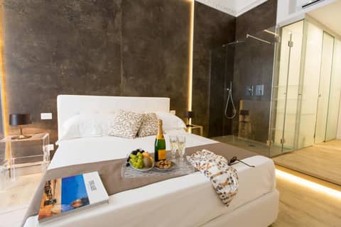 Palermo In Suite Aparthotel — hotel room