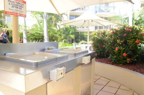 Golden Riviera Absolute Beachfront Resort — photo 3