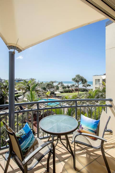Golden Riviera Absolute Beachfront Resort — photo 6