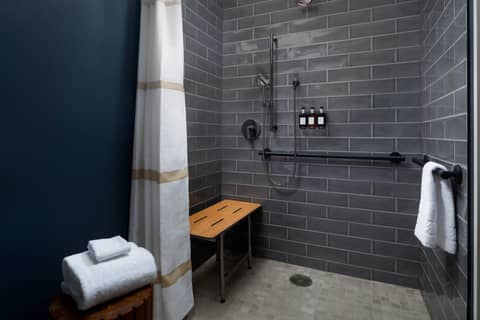 Hotel Distil, Autograph Collection — photo 2