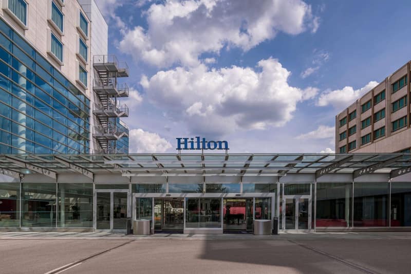 Hilton Geneva Hotel and Conference Centre — building