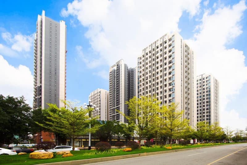 Serveyou International Apartment-Free Airport Pickup & Free Canton Fair Shuttle Bus — building
