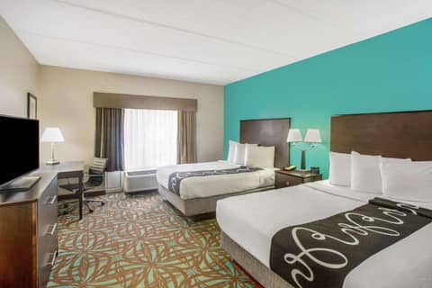 Comfort Inn & Suites Sarasota I75 — photo 9
