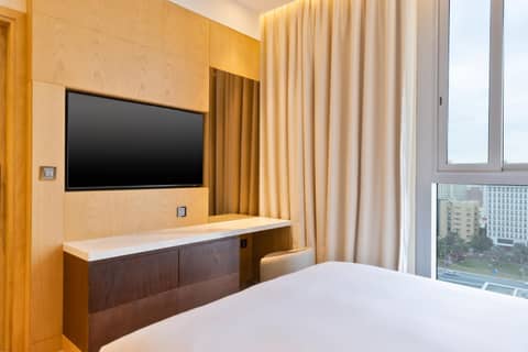 Embassy Suites By Hilton Doha Old Town — photo 4