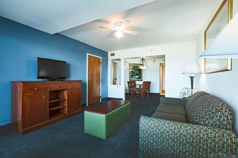 Ocean Sands Resort, Oceanfront, Virginia Beach by Vacatia — photo 5