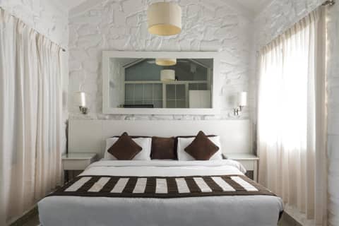 The Tamarind Hotel - A Boutique Heritage Stay Anjuna - Goa — hotel room