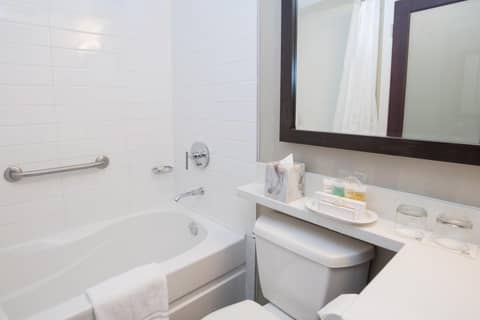 La Grande Residence at the Sutton Place Hotel — photo 2