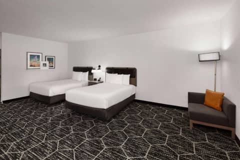La Quinta Inn & Suites by Wyndham Austin Parmer Tech Ridge — photo 7