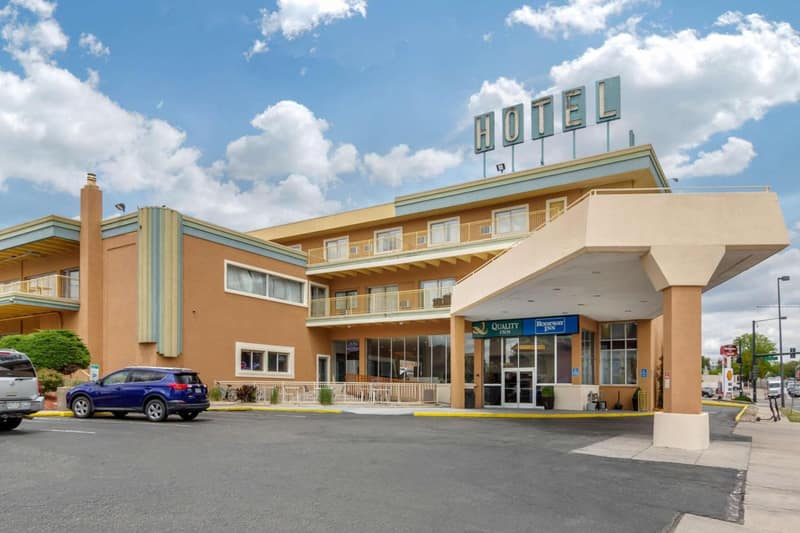Inn at the Highland Denver Downtown — building