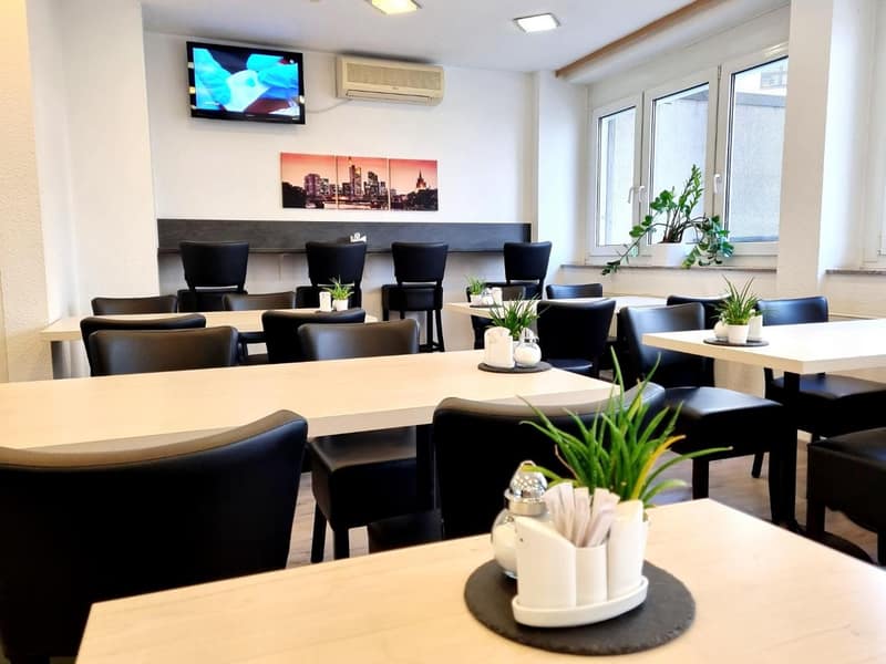 Adler Hotel Frankfurt — dining