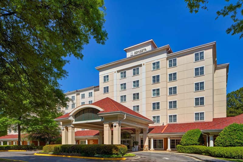 Sonesta Atlanta Airport South — building