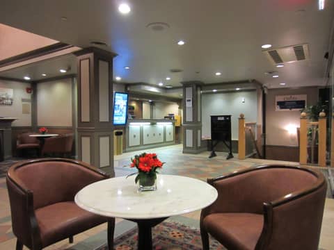 Days Inn by Wyndham Vancouver Downtown — photo 3