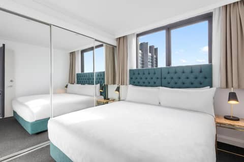 Meriton Suites Pitt Street Sydney — photo 2
