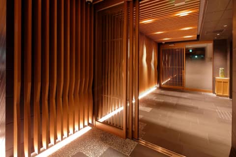 SH by the square hotel Kyoto Kiyamachi — hotel reception