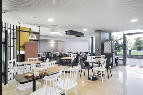 B&B HOTEL Lyon Centre Part-Dieu Gambetta — photo 8