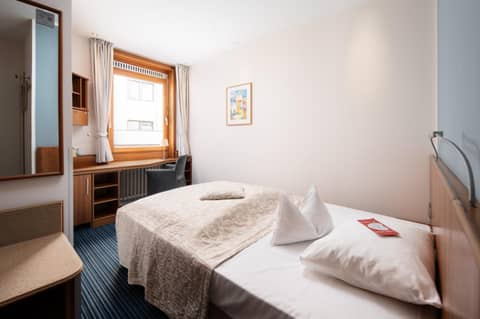 Hotel Baseler Hof — photo 6