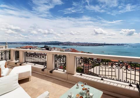 CVK Park Bosphorus Hotel Istanbul — balance & terrace