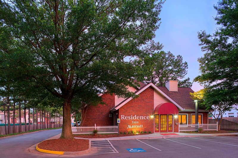 Residence Inn by Marriott Richmond West End — building