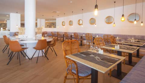 HM Gran Fiesta — dining