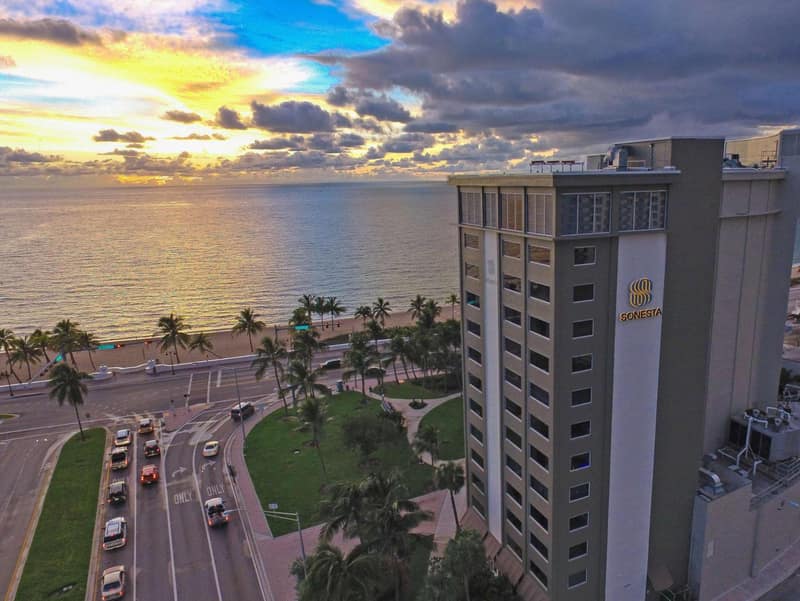 Sonesta Fort Lauderdale Beach — building