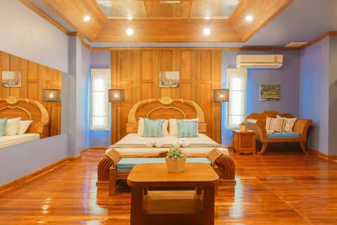 S48 Hotel — hotel room
