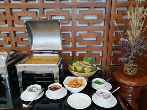 S48 Hotel — dining