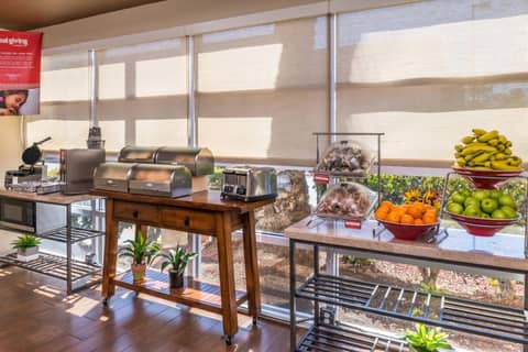 TownePlace Suites by Marriott Anaheim Maingate Near Angel Stadium — photo 4