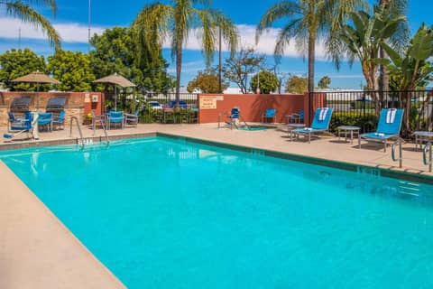 TownePlace Suites by Marriott Anaheim Maingate Near Angel Stadium — recepcion & lobby