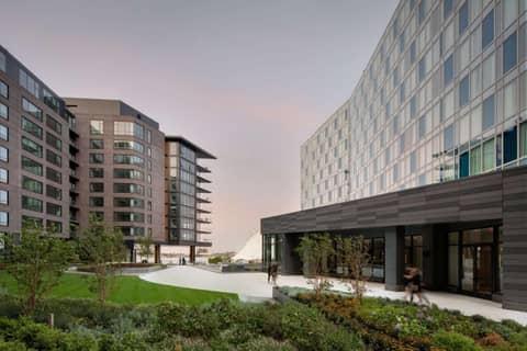 Hyatt Place Boston/Seaport District — photo 2