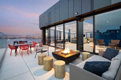 Hyatt Place Boston/Seaport District — photo 4