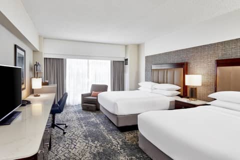 Sheraton Indianapolis Hotel at Keystone Crossing — photo 9