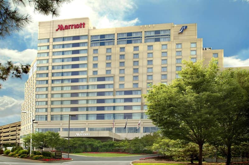 Philadelphia Airport Marriott — building