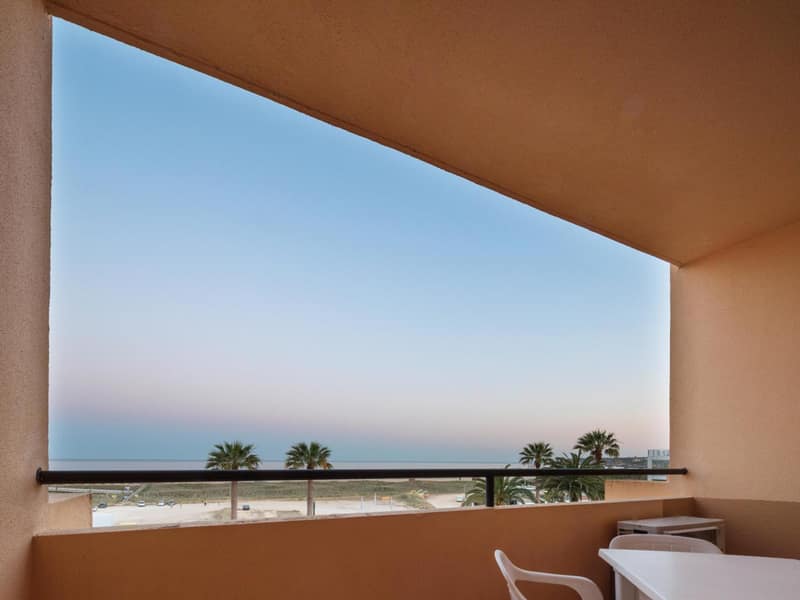 Meia Praia Lagos - Beach Club Apartments — balance & terrace