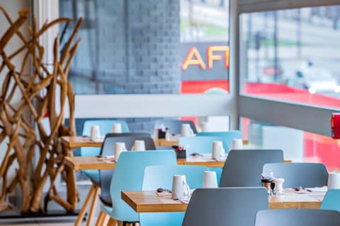 Mercure Paris Vaugirard Porte De Versailles — dining