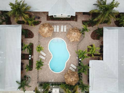 Twin Palms at Siesta — photo 9